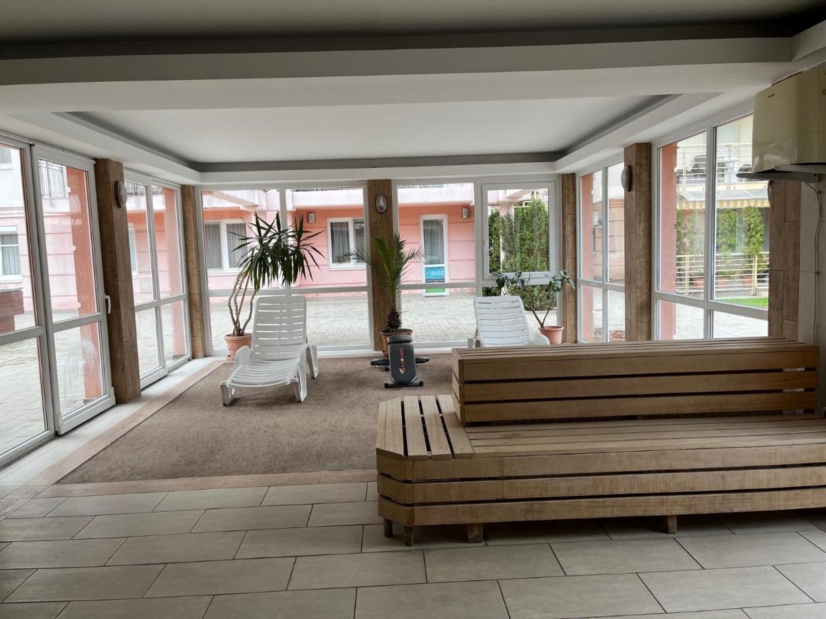 Brookforest Apartman Hajdúszoboszló Exterior foto